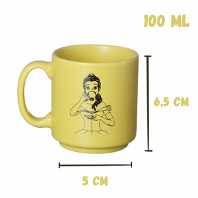 Kit 04 Mini Caneca Princesas Ariel Branca Neve Bella Cinderela Colecionável Empilhável 100ml